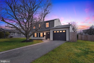 52 Twisting Ln, Willingboro, NJ 08046