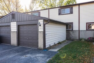 1219 Cedarwood Dr Unit D, Crest Hill, IL 60403