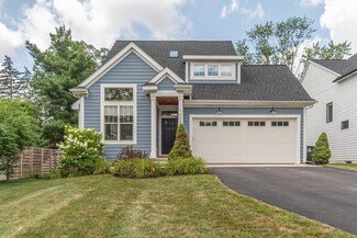 1005 Newport Rd, Ann Arbor, MI 48103