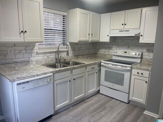 637 15th Ave NW, Birmingham, AL 35215