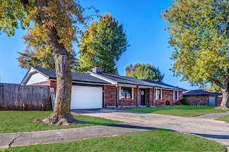 344 W Forest Dr, Mustang, OK 73064