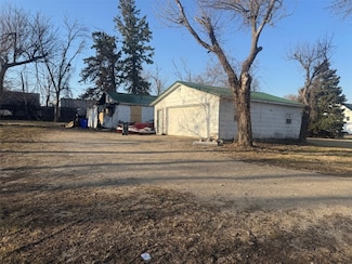 2333 18th St SW, Cedar Rapids, IA 52404