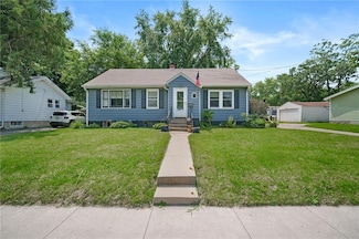 808 Madison Ave, Des Moines, IA 50313