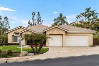 1949 Monarch Ridge Cir, El Cajon, CA 92019