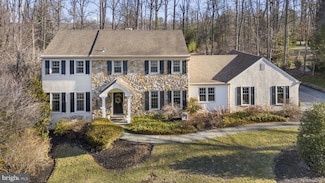 807 Llanelly Ln, Berwyn, PA 19312