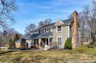 1385 Heather Dr, Holland, MI 49423