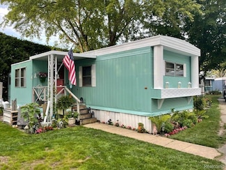 5767 Main St, Lexington, MI 48450