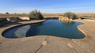 870 Patton Rd, Valley Mills, TX 76689