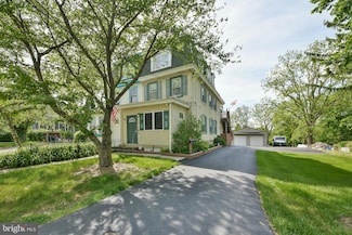 9 W Wissahickon Ave, Flourtown, PA 19031