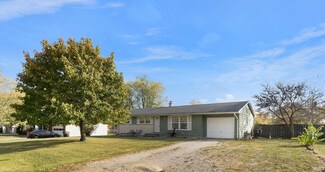 2424 Otsego Dr, Fort Wayne, IN 46825