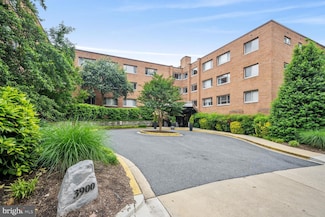 3900 Tunlaw Rd NW Unit 604, Washington, DC 20007