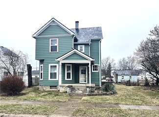 421 S 4th St, Miamisburg, OH 45342
