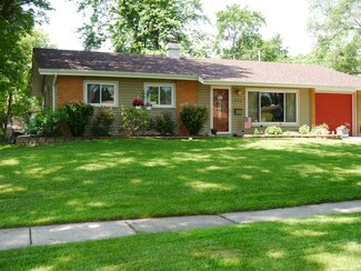 745 Ashley Ct, Hoffman Estates, IL 60169