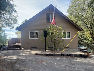 6070 Manzanita Ct, Angelus Oaks, CA 92305