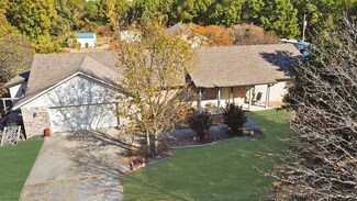 16892 W Jones Rd, Tahlequah, OK 74464