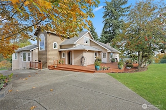 3518 52nd St E, Tacoma, WA 98443