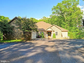 520 Oak Grove Dr, Mineral, VA 23117