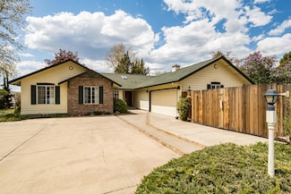 2955 NE Alpenglow Place, Bend, OR 97701