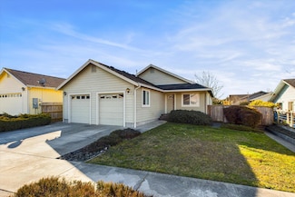 1730 Oakdale Dr, McKinleyville, CA 95519