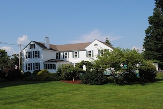 1087 Stafford St, Rochdale, MA 01542