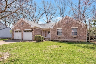 8121 Nagelwoods Dr, Cincinnati, OH 45255