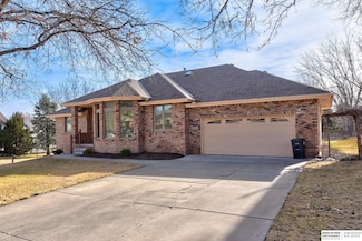 4803 S 165th St, Omaha, NE 68135
