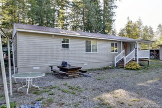 8524 Lilac Ln, Maple Falls, WA 98266