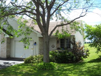 438 Sunbeam Ct, Stillman Valley, IL 61084