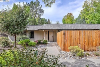 1932 Ptarmigan Dr Unit 1, Walnut Creek, CA 94595