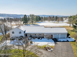 171 Heather Hills Dr, Danville, PA 17821