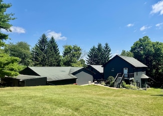 12141 Lawrence Rd, Brooklyn, MI 49230