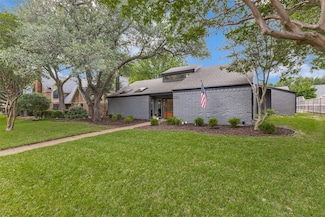 233 Woodcrest Dr, Richardson, TX 75080