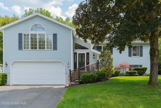 19 Red Coach Trail, Ballston Spa, NY 12020