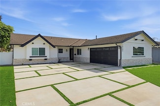 18584 Redwood Cir, Fountain Valley, CA 92708