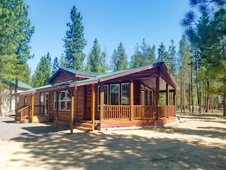 1879 Iron Wheel Ct, Gilchrist, OR 97737