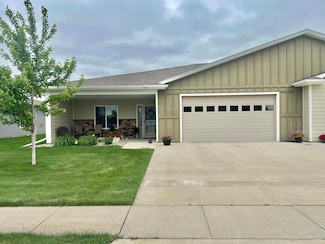 1715 20th Ave SE, Aberdeen, SD 57401