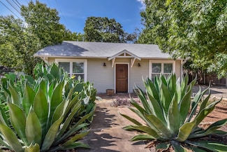 1011 E 14th St, Austin, TX 78702