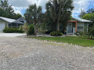 7487 Georgiana Dr, Bokeelia, FL 33922