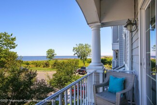 49 Skimmer Ln, Port Monmouth, NJ 07758