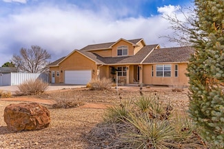 894 W Garcia Ct, Pueblo, CO 81007