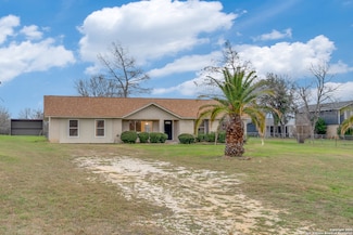 12587 La Vernia Rd, Saint Hedwig, TX 78152