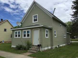 402 S Shield St, Knox, IN 46534
