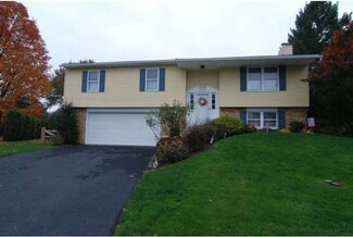 2104 Rosewood Ct, Reading, PA 19610