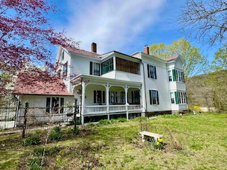 25 Westminster Terrace, Bellows Falls, VT 05101