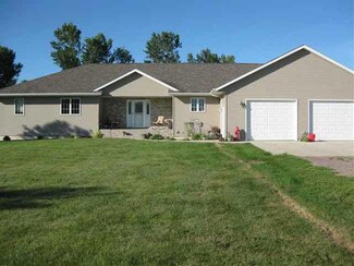 111 3rd St, Russell, MN 56169