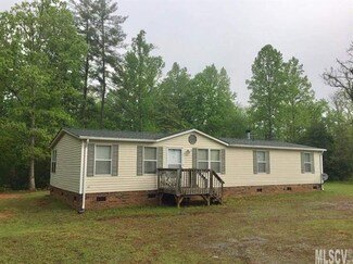 2582 Willowtree Church Ave, Morganton, NC 28655