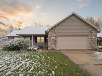 1040 Northway Dr, Charlotte, MI 48813