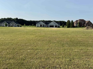 6 Wheatland Dr, Tecumseh, MI 49286