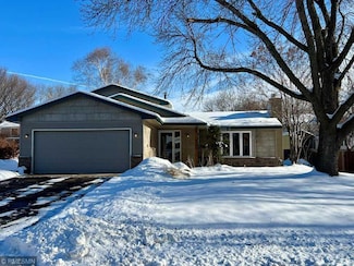 9246 Shenandoah Ln N, Maple Grove, MN 55369