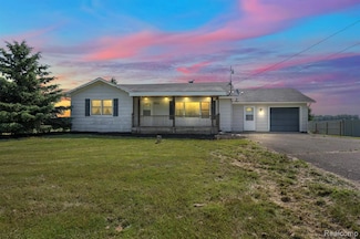 7311 S New Lothrop Rd, Durand, MI 48429
